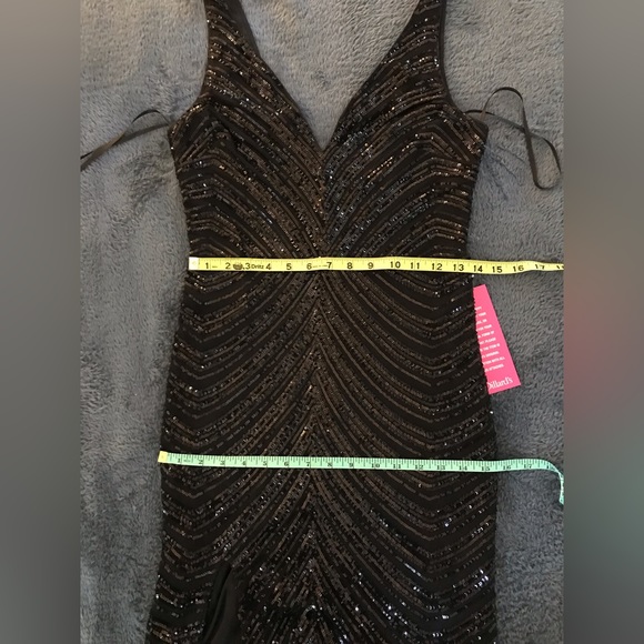 NWT! Gorgeous GB Black Sequin VNeck Floor Length Gown with Leg Opening Size Med - Picture 12 of 14